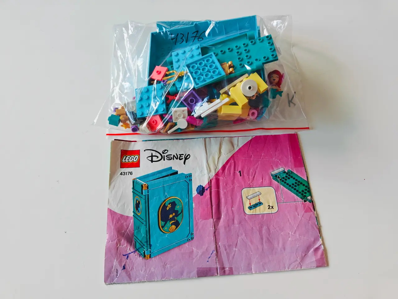 Billede 2 - LEGO Disney 43176 Ariels Bog Eventyr 100% komplet
