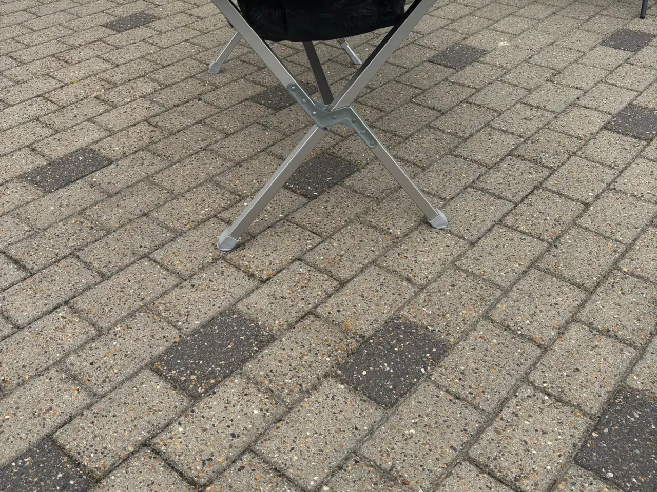 Billede 3 - Sammenklappeligt campingbord i aluminium