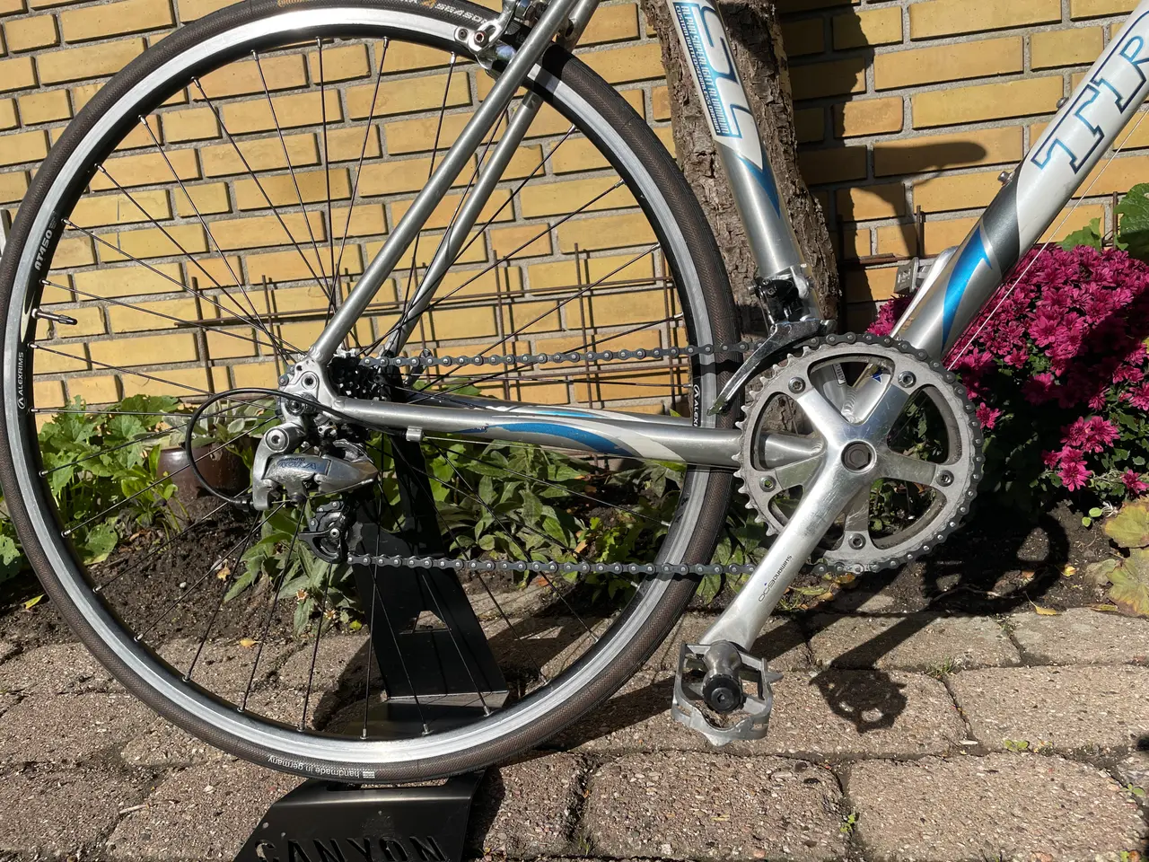 Billede 3 - Hurtig og let-velholdt racercykel - Trek 1000 Alph