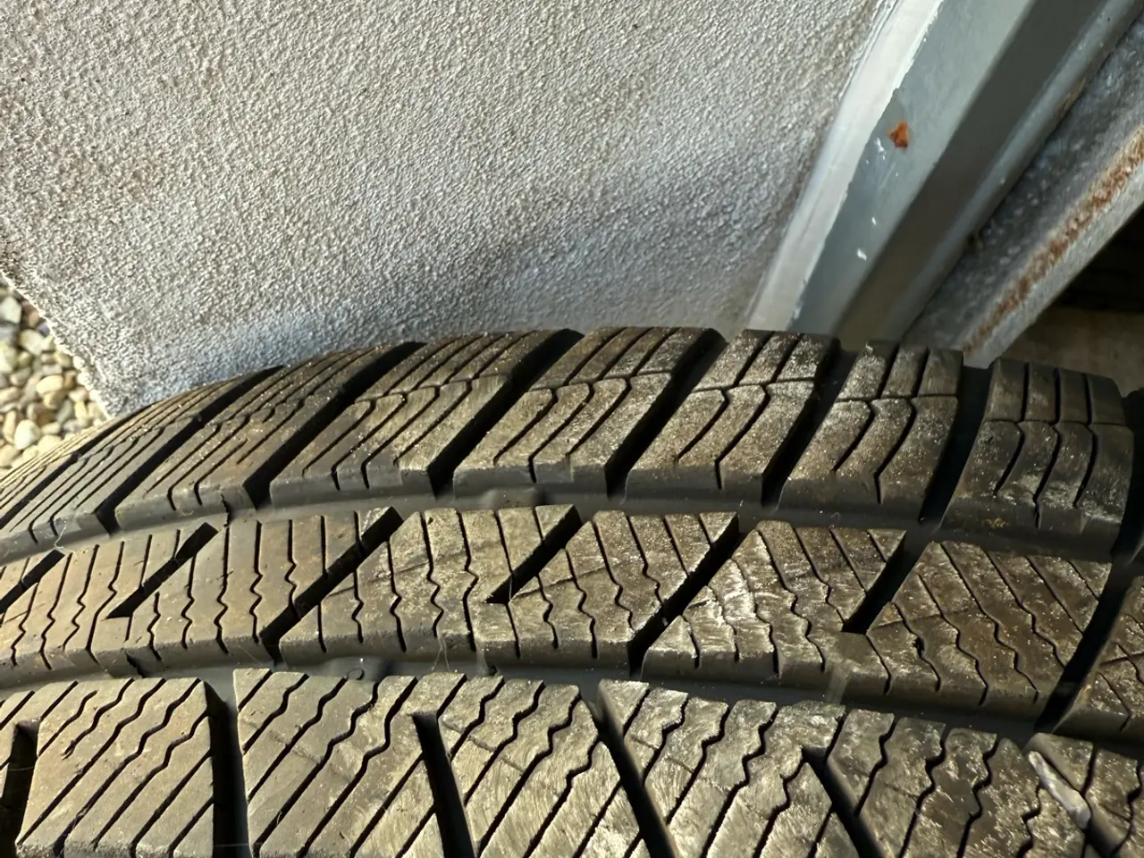 Billede 5 - VW Dæk på fælge (215/55 R17 vinterdæk)