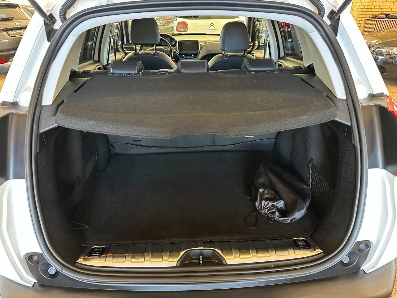 Billede 9 - Peugeot 2008 1,2 e-THP 110 Allure Sky