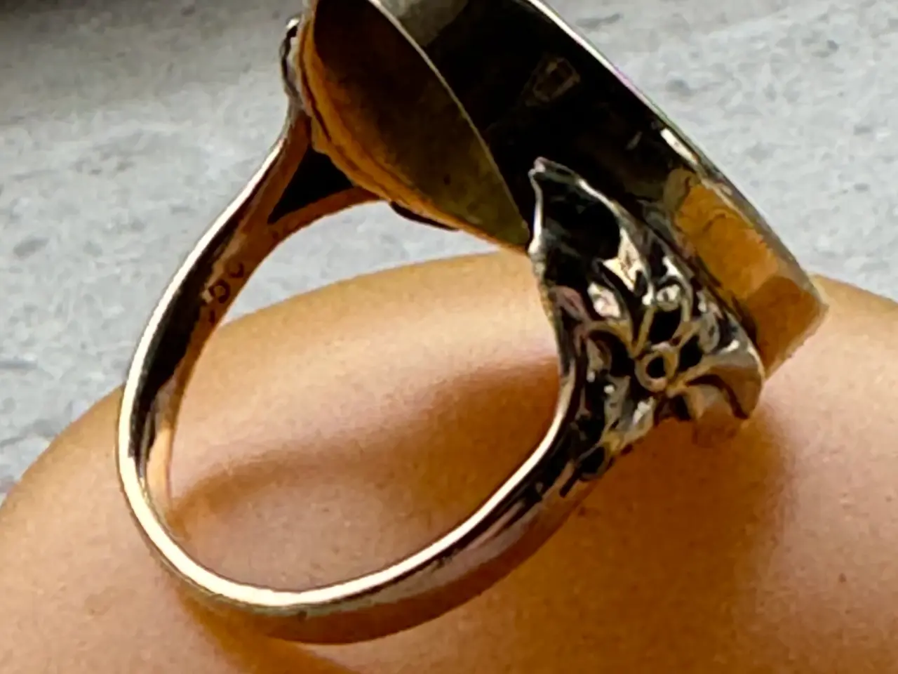 Billede 3 - Stor 14 kt. guldring m. Onyx sten. 