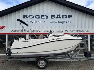 Quicsilver Activ 455 Cabin med F60 Mercury-EFI og 1000 kg Brenderup bådtrailer