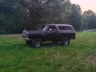 Dodge Ramcharger