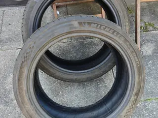Michelin sommerdæk 235/45 19