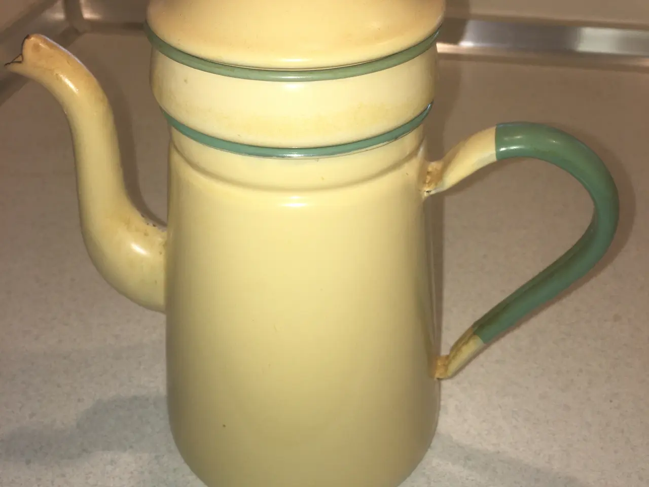 Billede 1 - Kaffekande i gul emalje