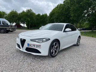 Alfa Romeo Giulia 2,2 JTD 180 aut.