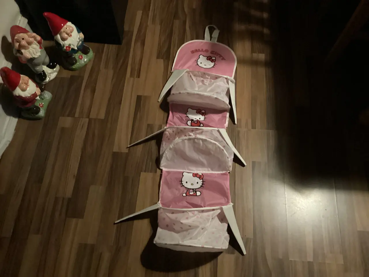 Billede 12 - Hello Kitty Solbriller,Bøger,  Figurer Osv