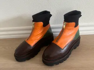 Copenhagen Shoes, Boots sælges