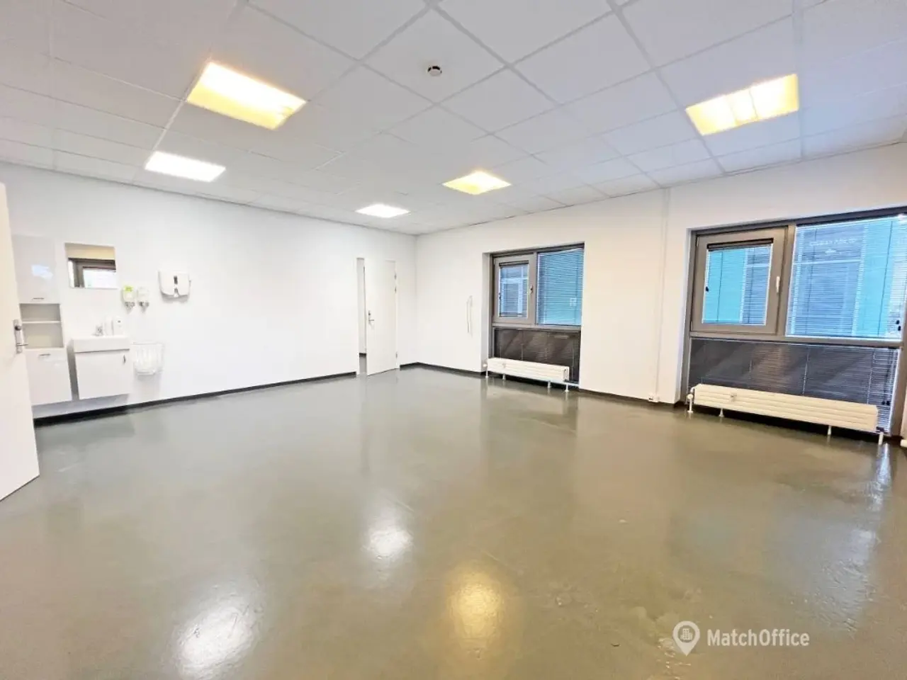 Billede 2 - Lejemål til klinik eller kontor på Viborg Stadion - i alt ca. 167 kvm