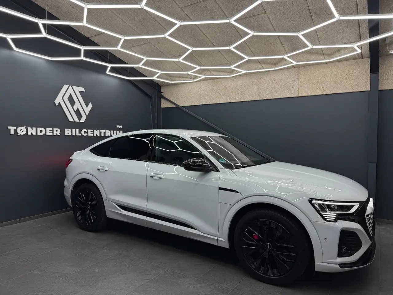 Billede 3 - Audi Q8 e-tron 55 S-line Black Style Sportback quattro