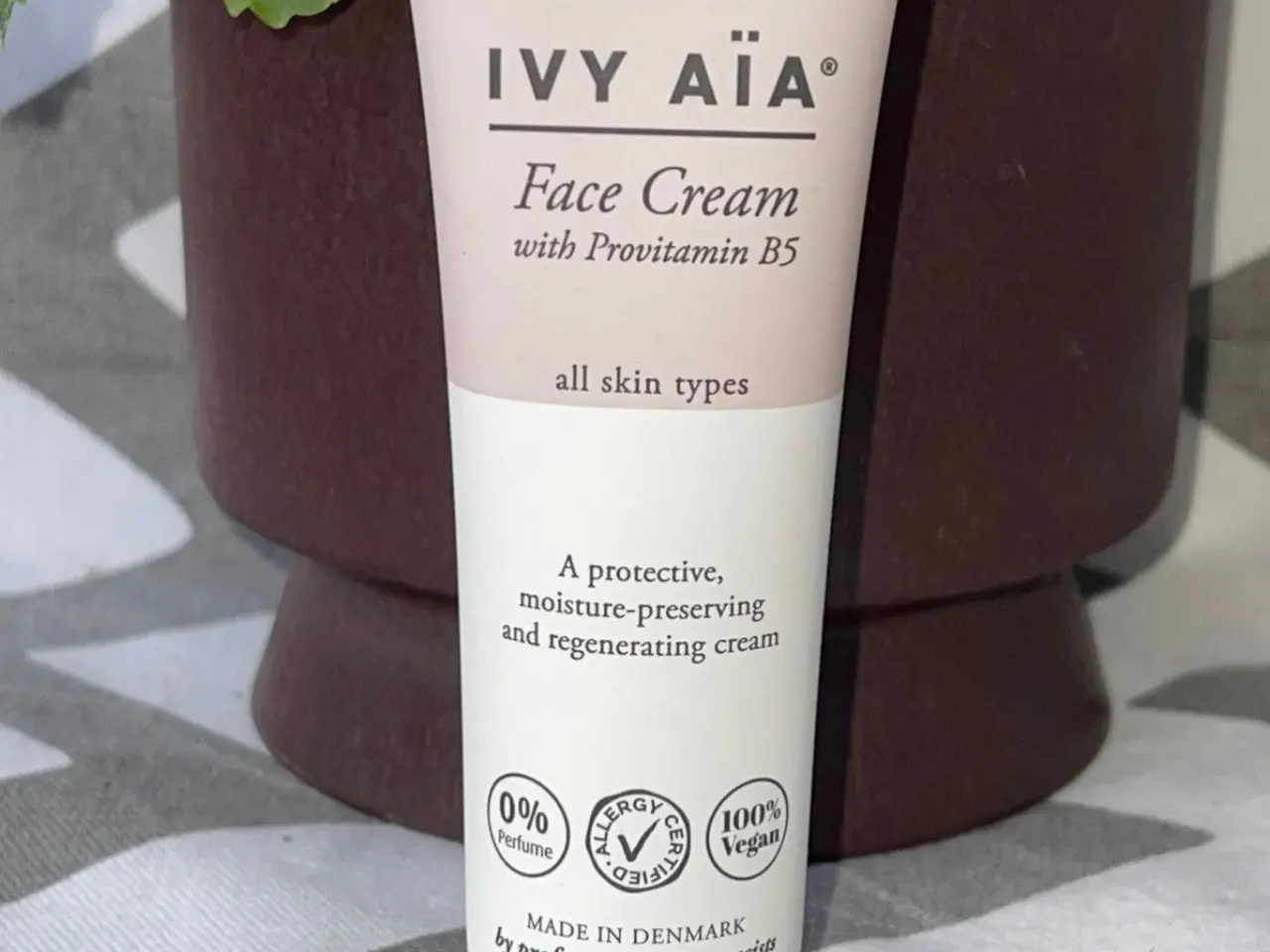 Billede 2 - Ansigtscreme fra IVY AÏA