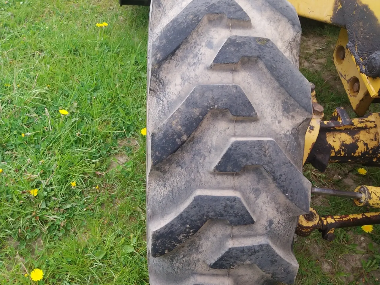 Billede 11 - Ford 655 4WD M. Skovle 