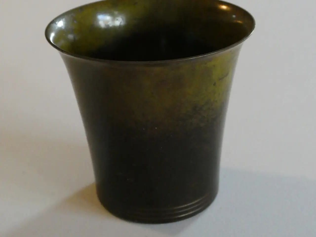 Billede 2 - Broncebæger, 8 cm.