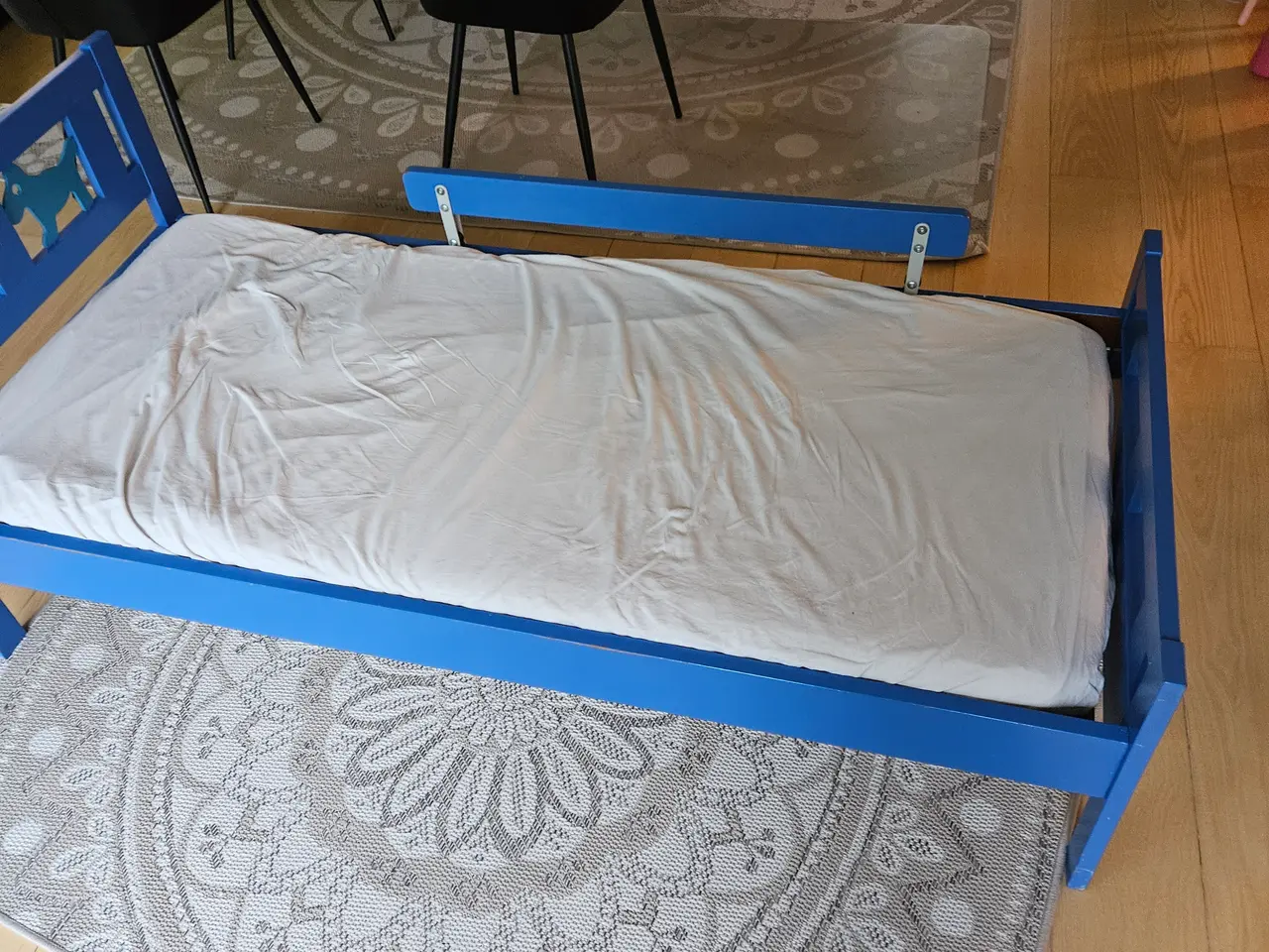 Billede 5 - Børneseng og madres begge er 70x160
