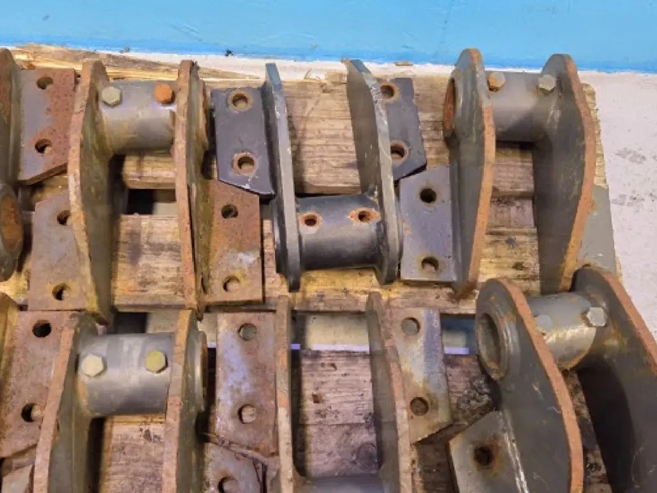 Billede 12 - New Holland B115C Dele til Pallegafler 87310374