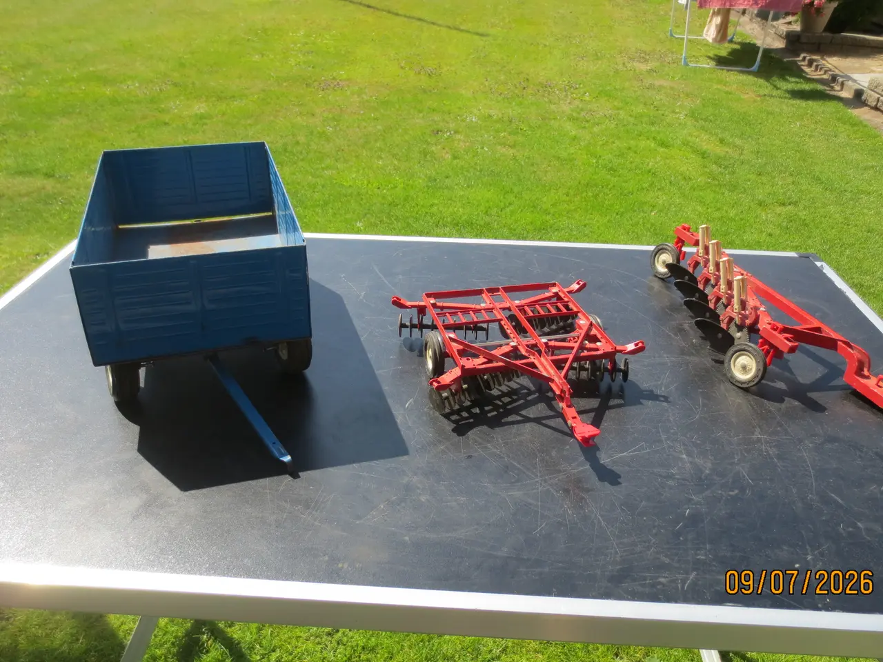 Billede 1 - Modeltraktor 4 Hjulet vogn Plov Tallerkenharve