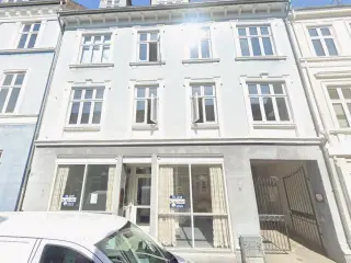 Butikslokale/klinik til leje i Randers midtby.
