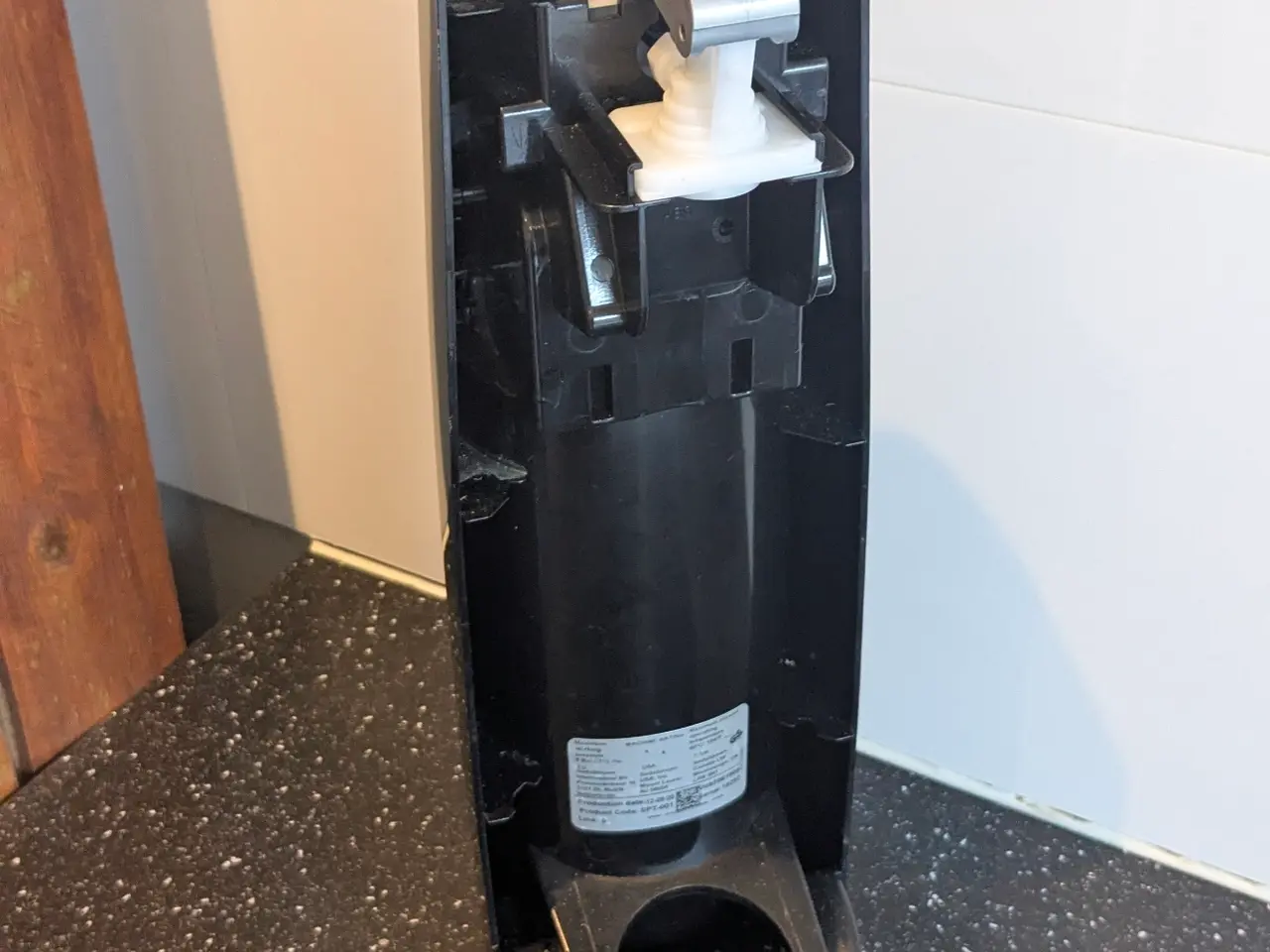 Billede 3 - SodaStream med 4 CO₂-cylindre og 5 flasker