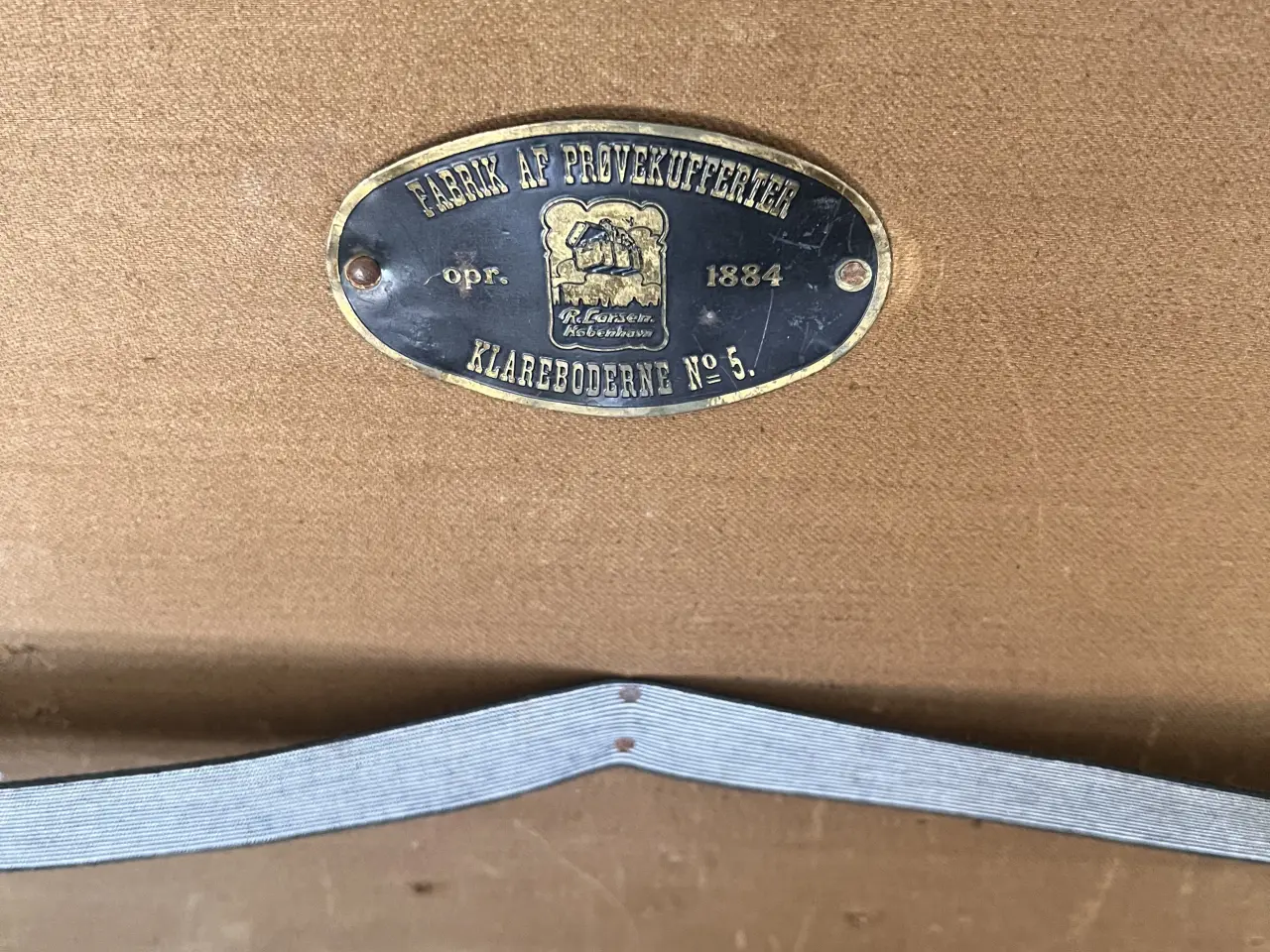 Billede 9 - Stor Antik kuffert. Kan bruges som sidebord.