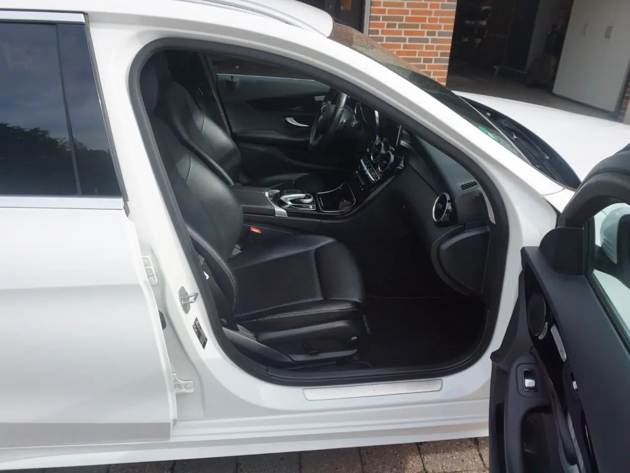 Billede 5 - Mercedes C220 d 2,2 AMG Line stc. aut.
