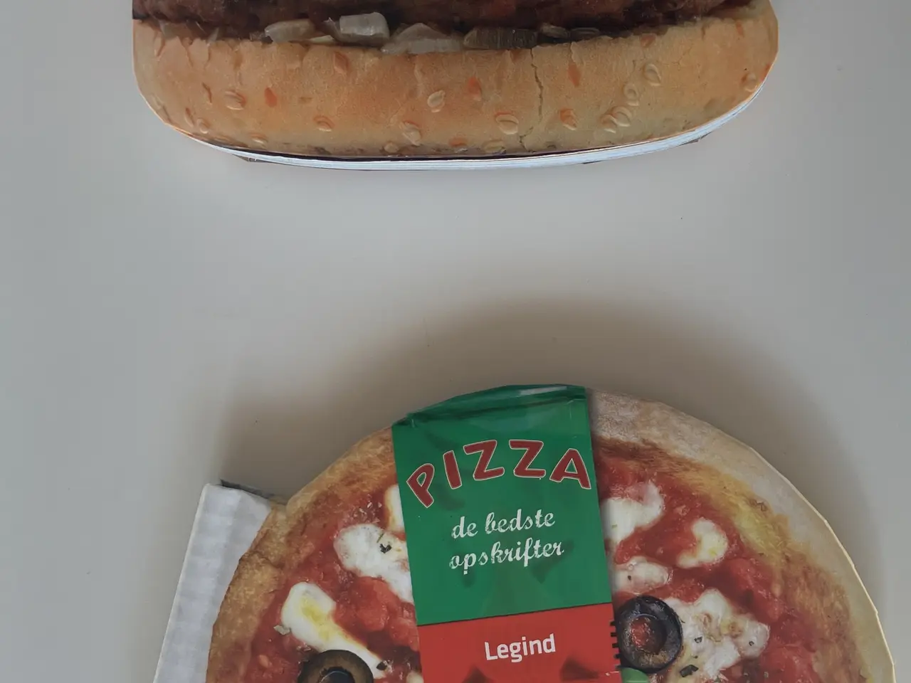 Billede 1 - Burger + Pizza (2 små bøger)