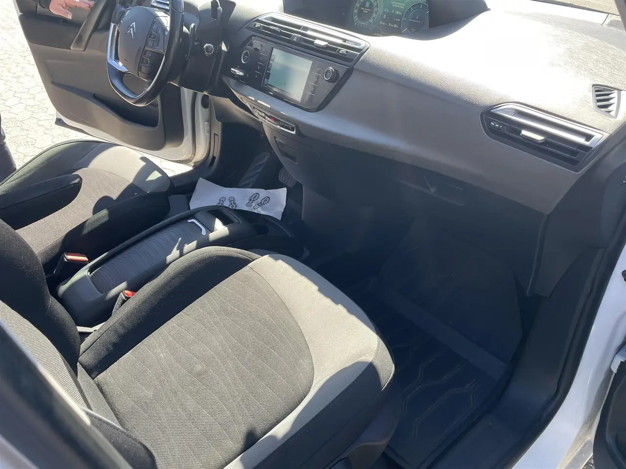 Billede 9 - Citroën C4 Picasso 2,0 Blue HDi Intensive start/stop 150HK