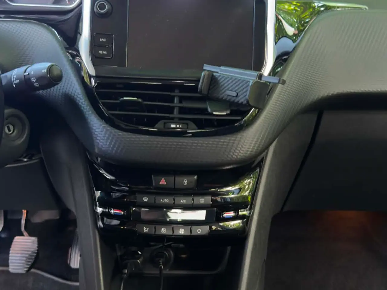 Billede 10 - 🚗 Peugeot 208 Sky Allure 1.6 HDi – 2017 – Velhold