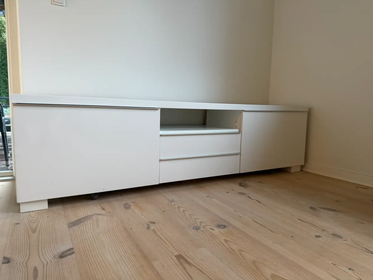 Billede 1 - TV skænk - Ikea BESTÅ