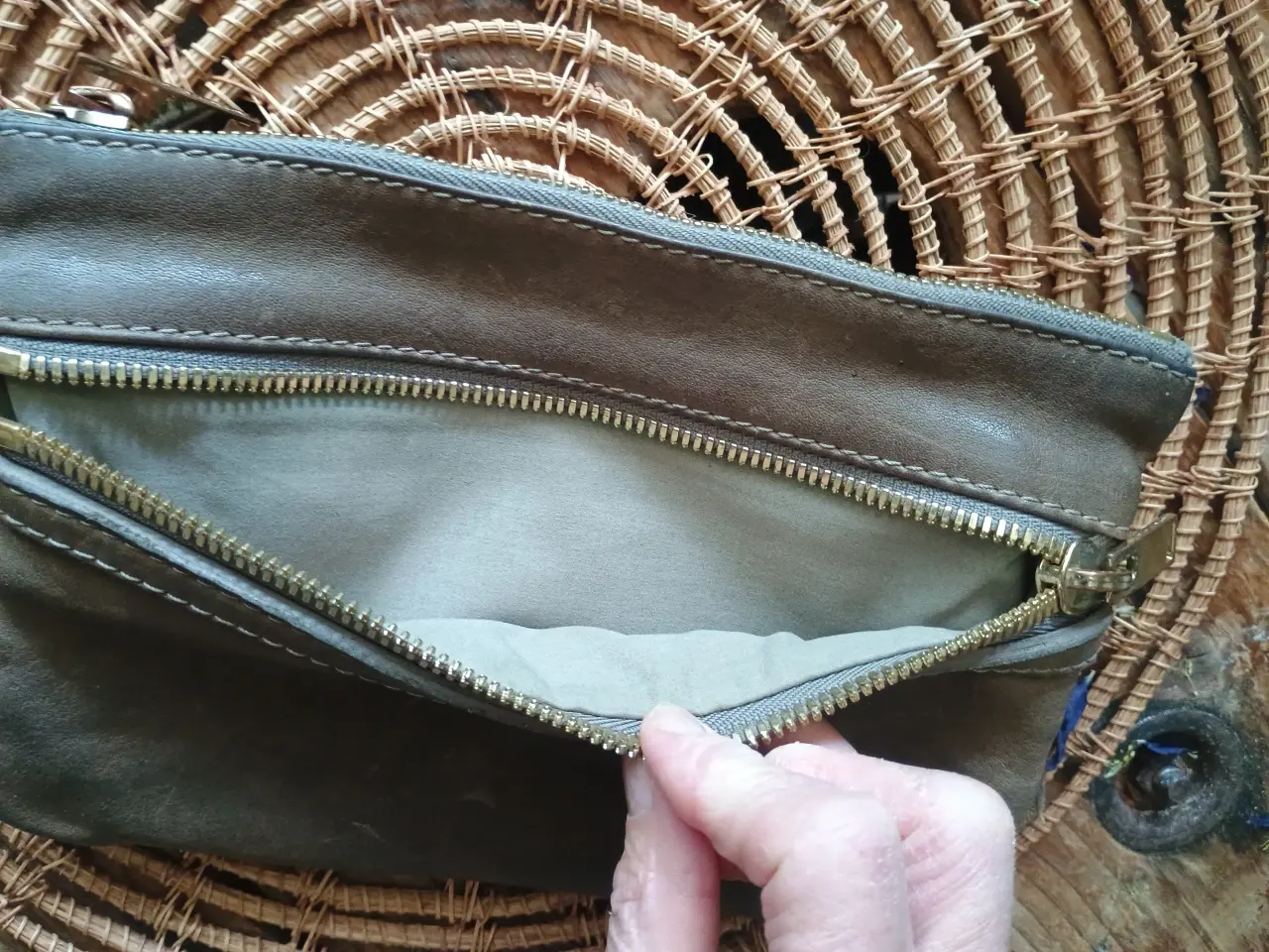 Billede 5 - Kurt Geiger clutch med håndledsrem