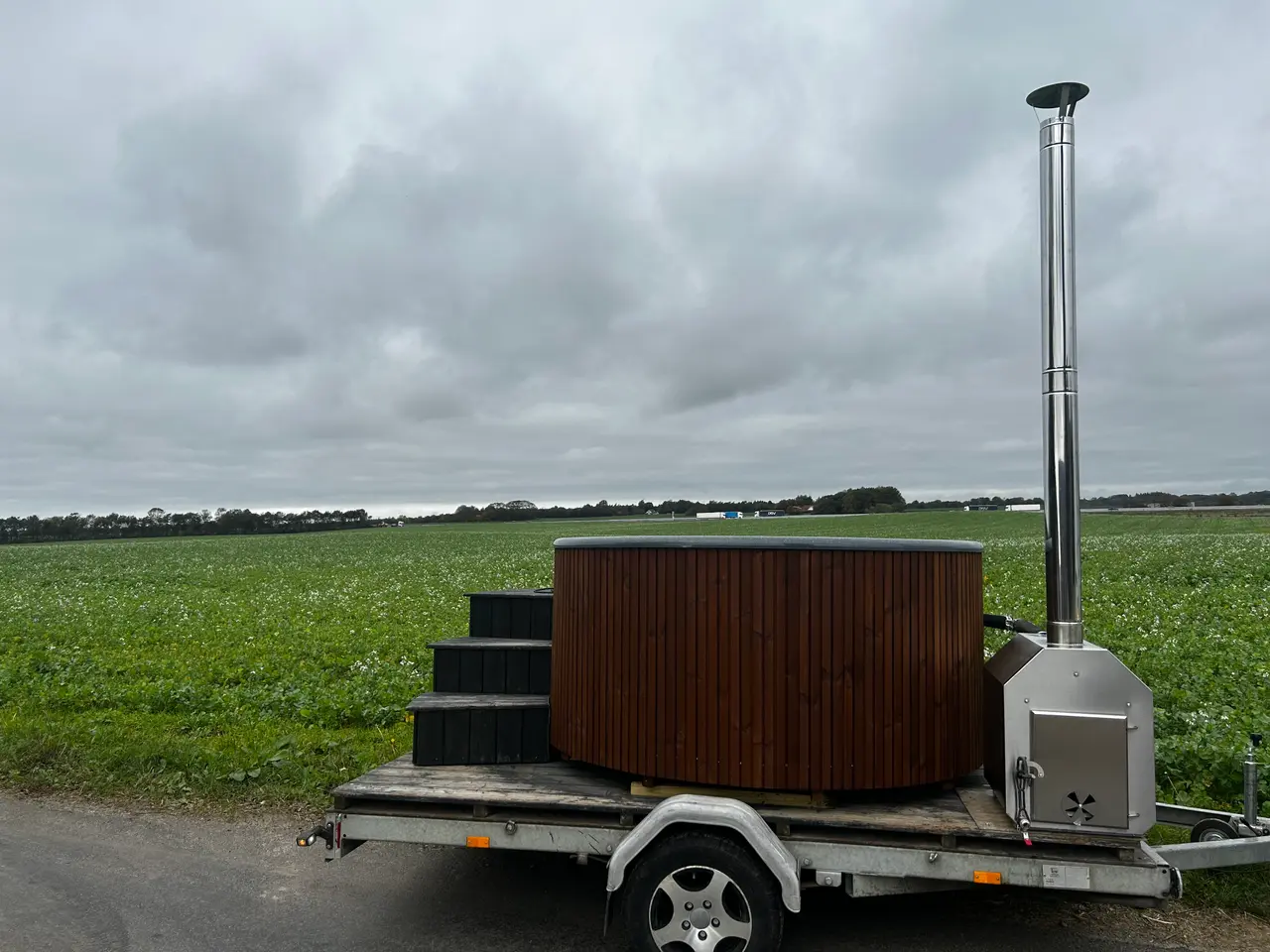 Billede 1 - Leje af Vildmarksbad på trailer til 6/7 personer