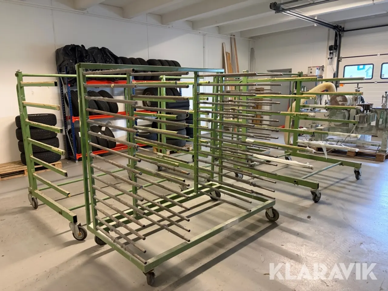 Billede 1 - Transport/tørrevogn 5 styk blandet størrelser.