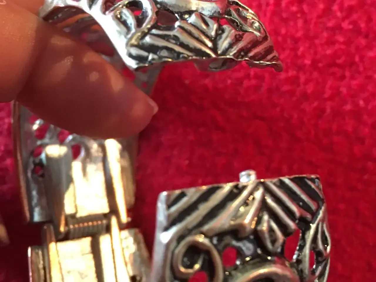 Billede 4 - Metal armbånd til salg