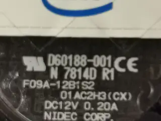 Socket 775 køler til salg.