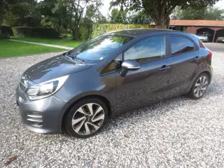 Pæn Kia Rio 1.2 i År 16 Nysynet. 