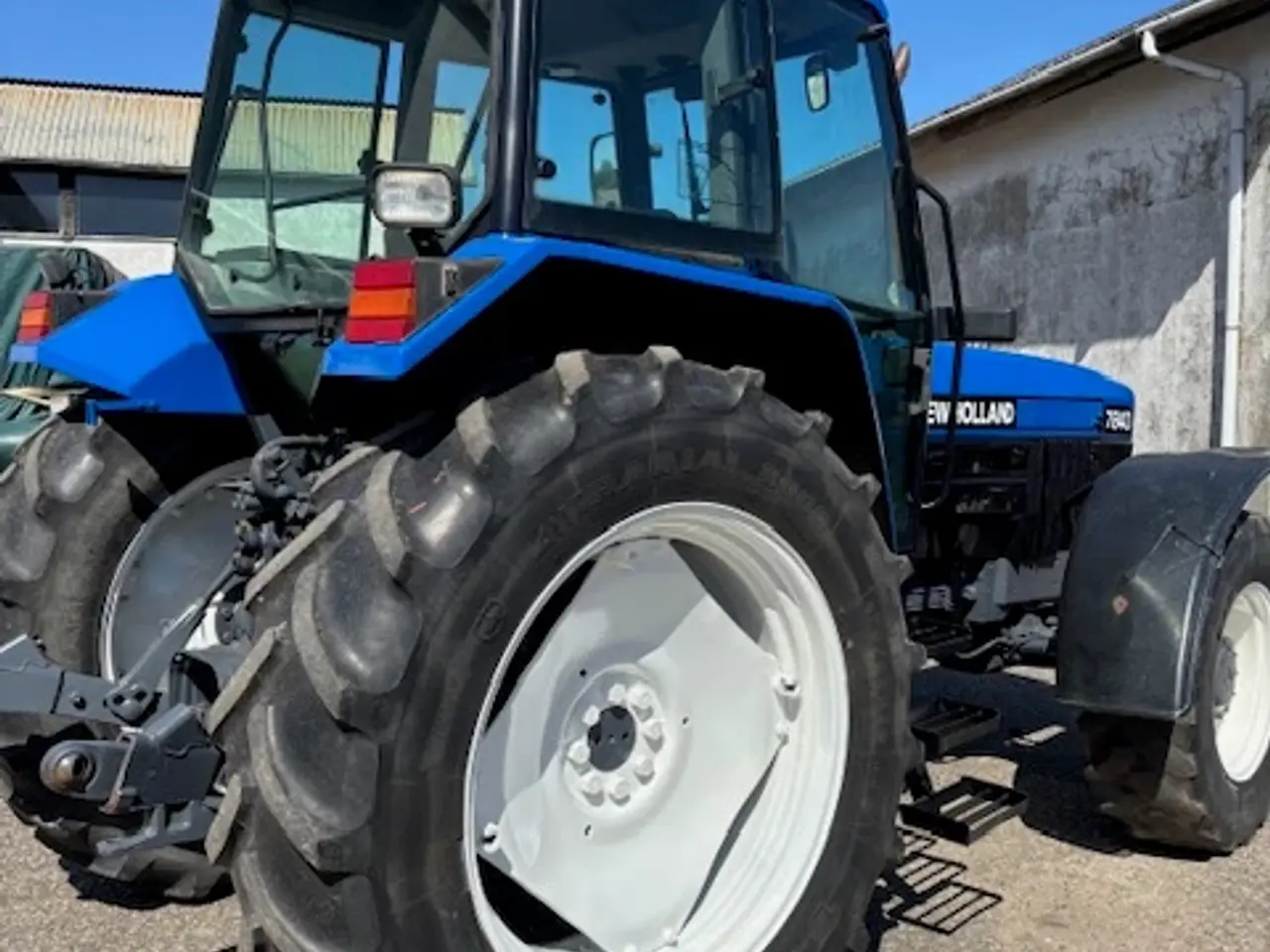 Billede 1 - Ekstrem velholdt New Holland traktor