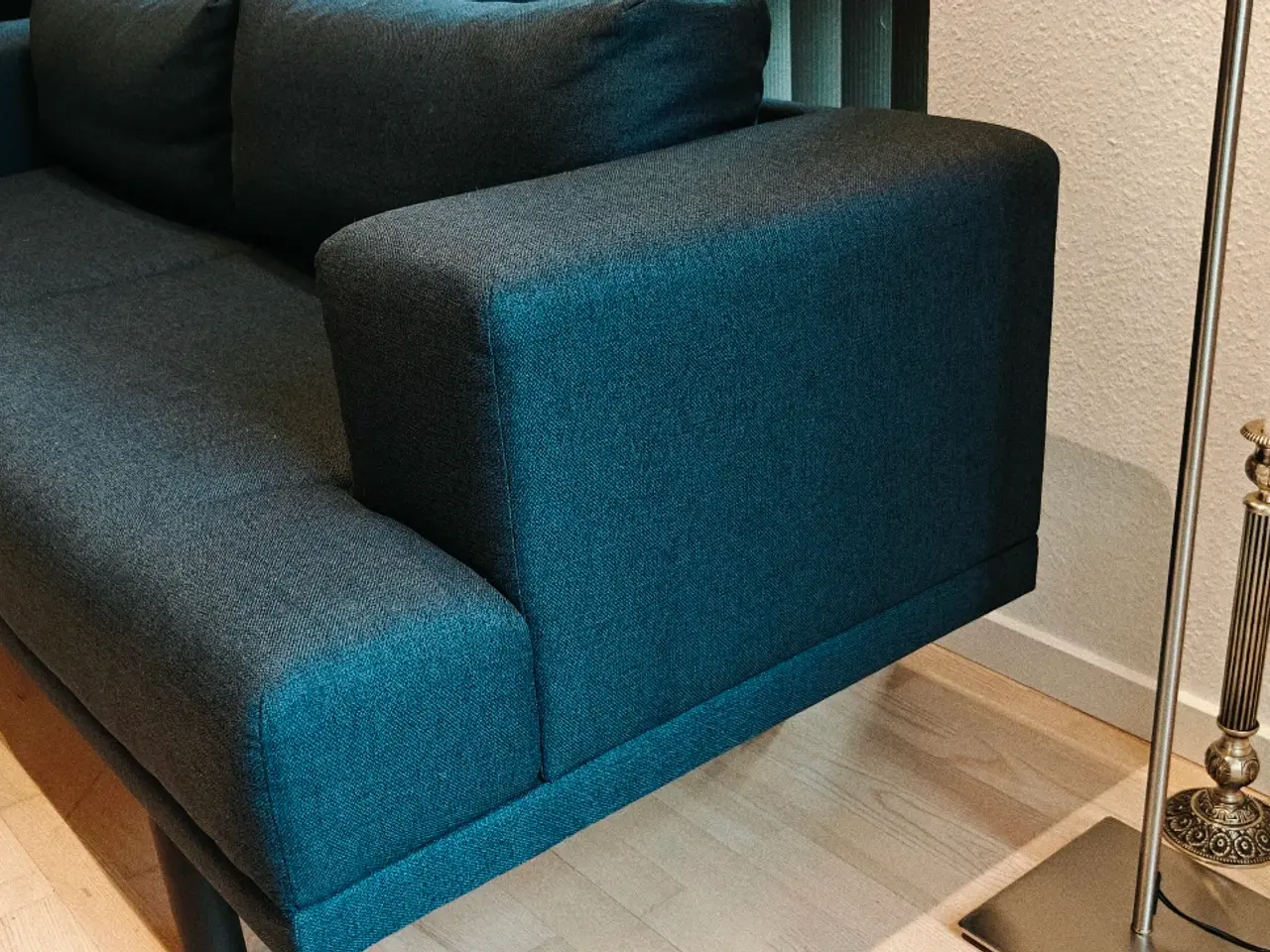 Billede 3 - Sofa, mørkeblå, næsten som ny, Jysk. 