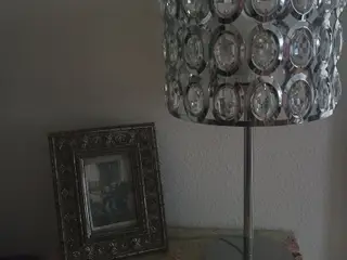 Bordlampe og standerlampe 