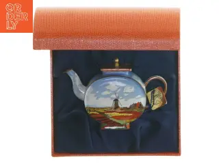 Miniature krukke med landskabsmotiv fra Charlotte di Vita MBE Collections (str. 12x8 cm)