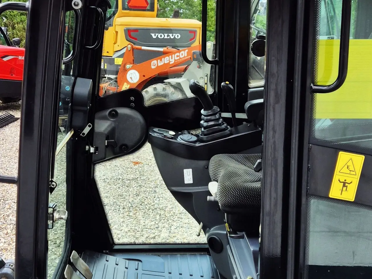 Billede 13 - Schaeff TC22.2 / Engcon rotortilt / pænt timetal / skovlpakke