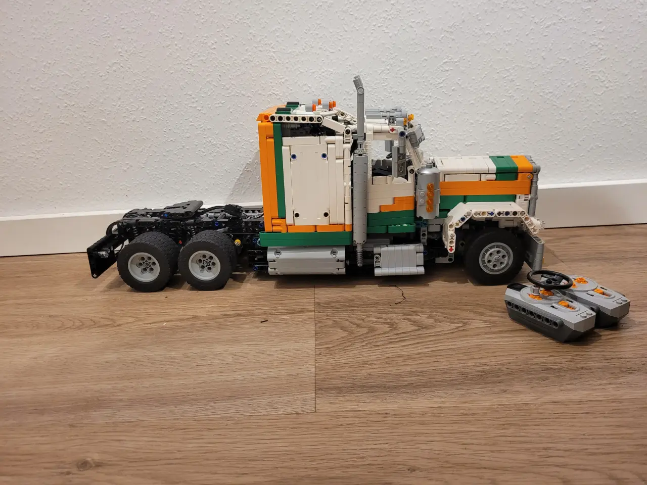 Billede 1 - Lego technic kenworth W900
