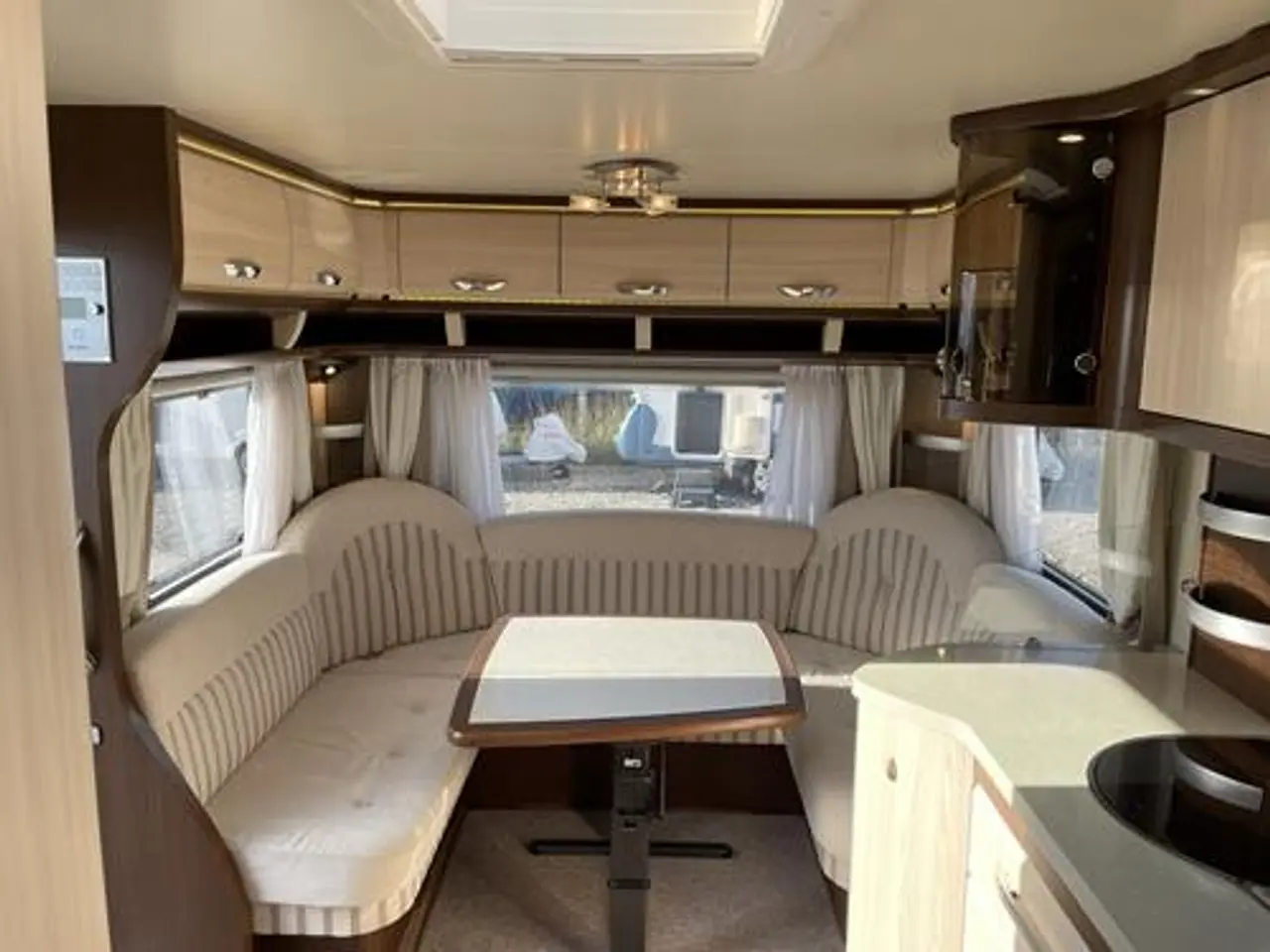 Billede 3 - Hobby PRESTIGE 720 UKFe
