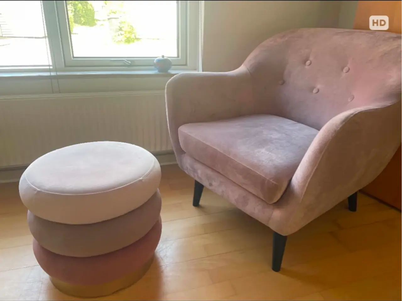 Billede 6 - Lænestol med puf
