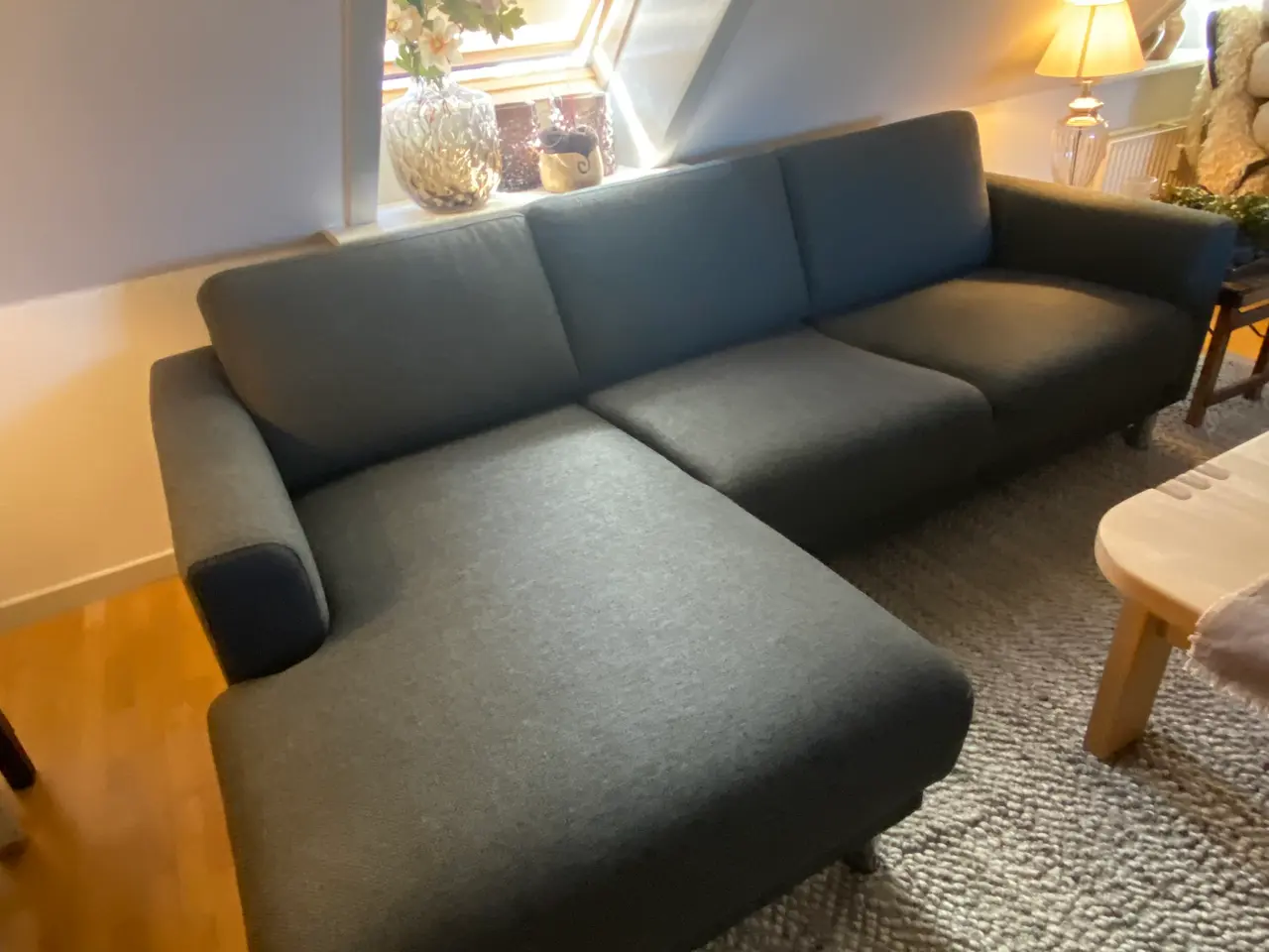 Billede 3 - Flot koksgrå sofa sælges