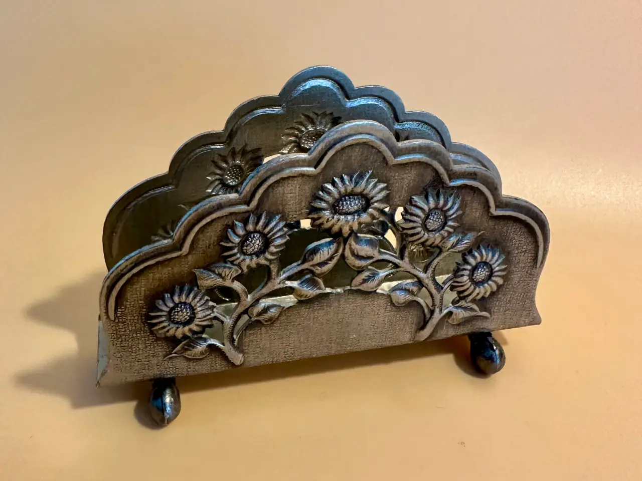 Billede 2 - Vintage smuk servietholder af tin i flot stand