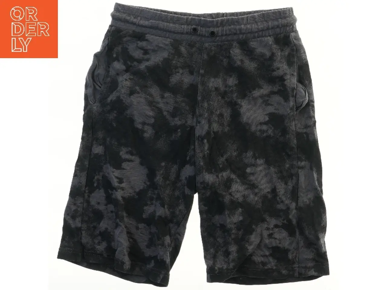 Billede 1 - Mørke camouflage shorts (str. 34,5x50 cm)
