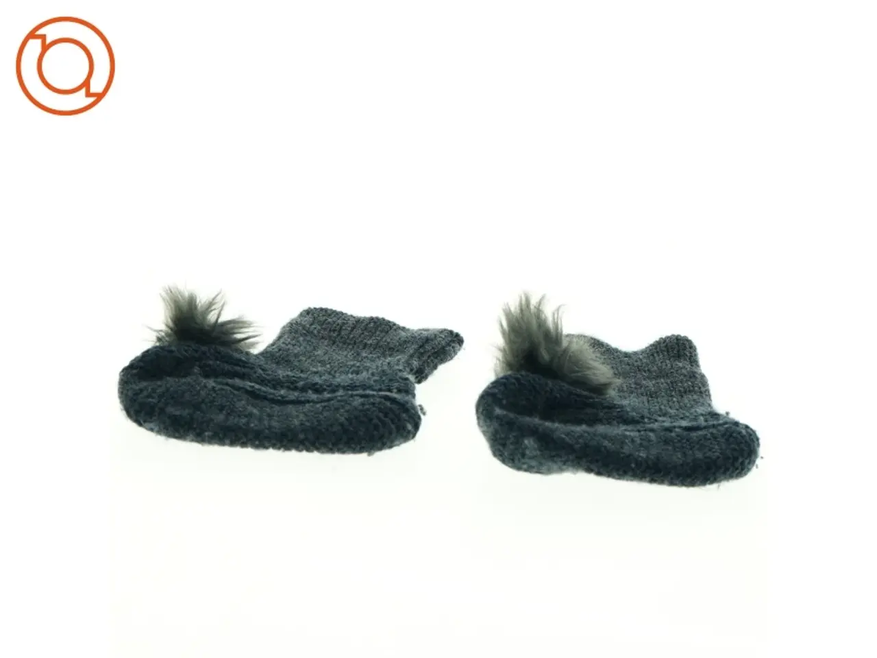 Billede 2 - Strikkede babyfutter med pelskvast (str. Udvendig så 10 cm)
