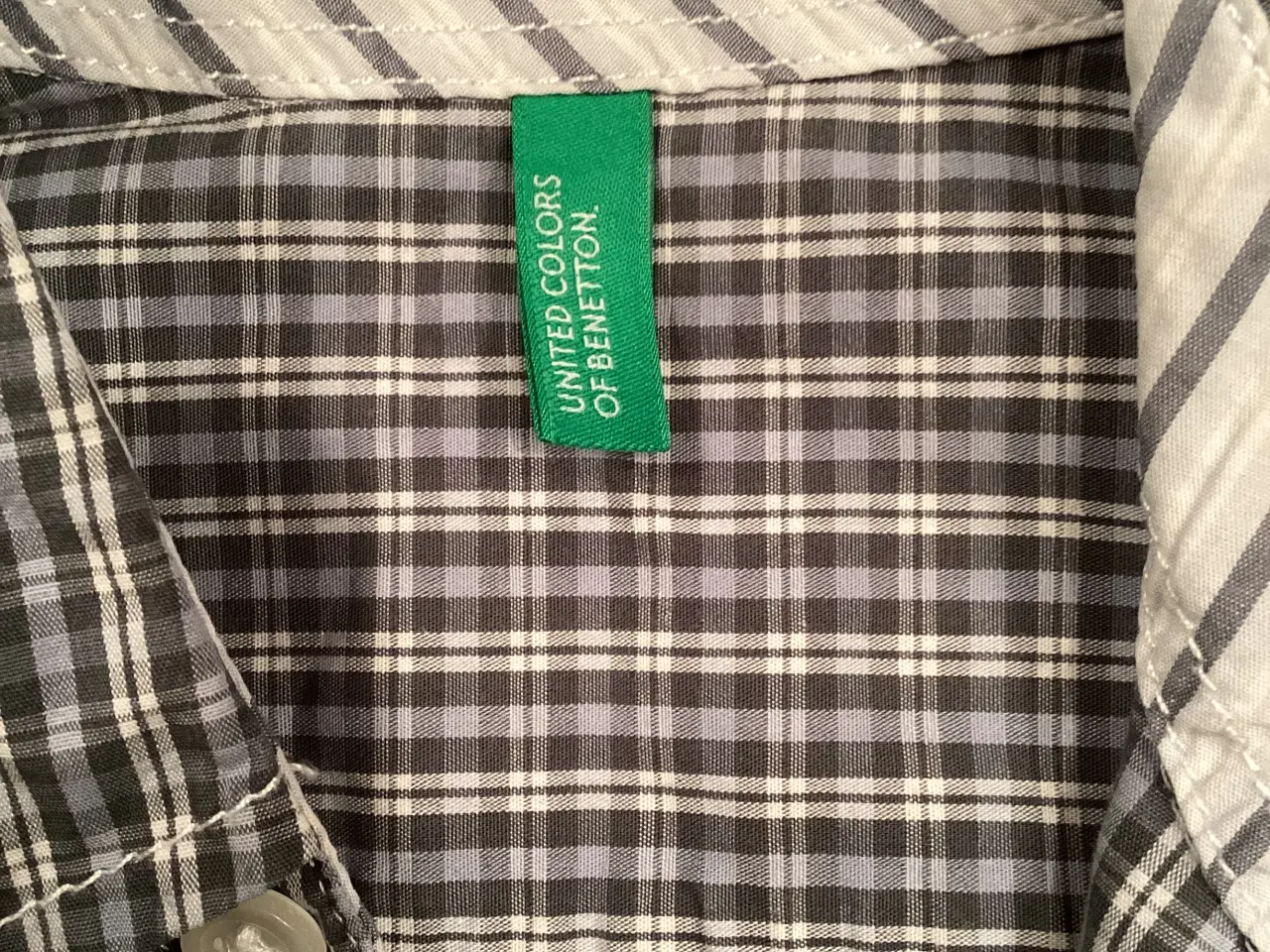 Billede 2 - Ternet skjorte fra united colors og benetton