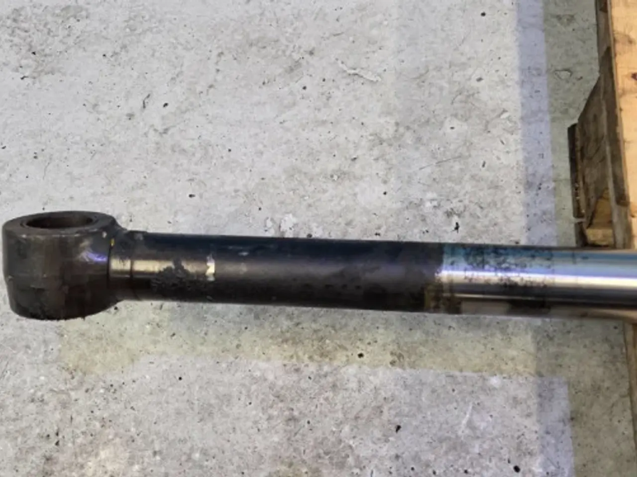 Billede 3 - New Holland LB115B Cylinder 85800070