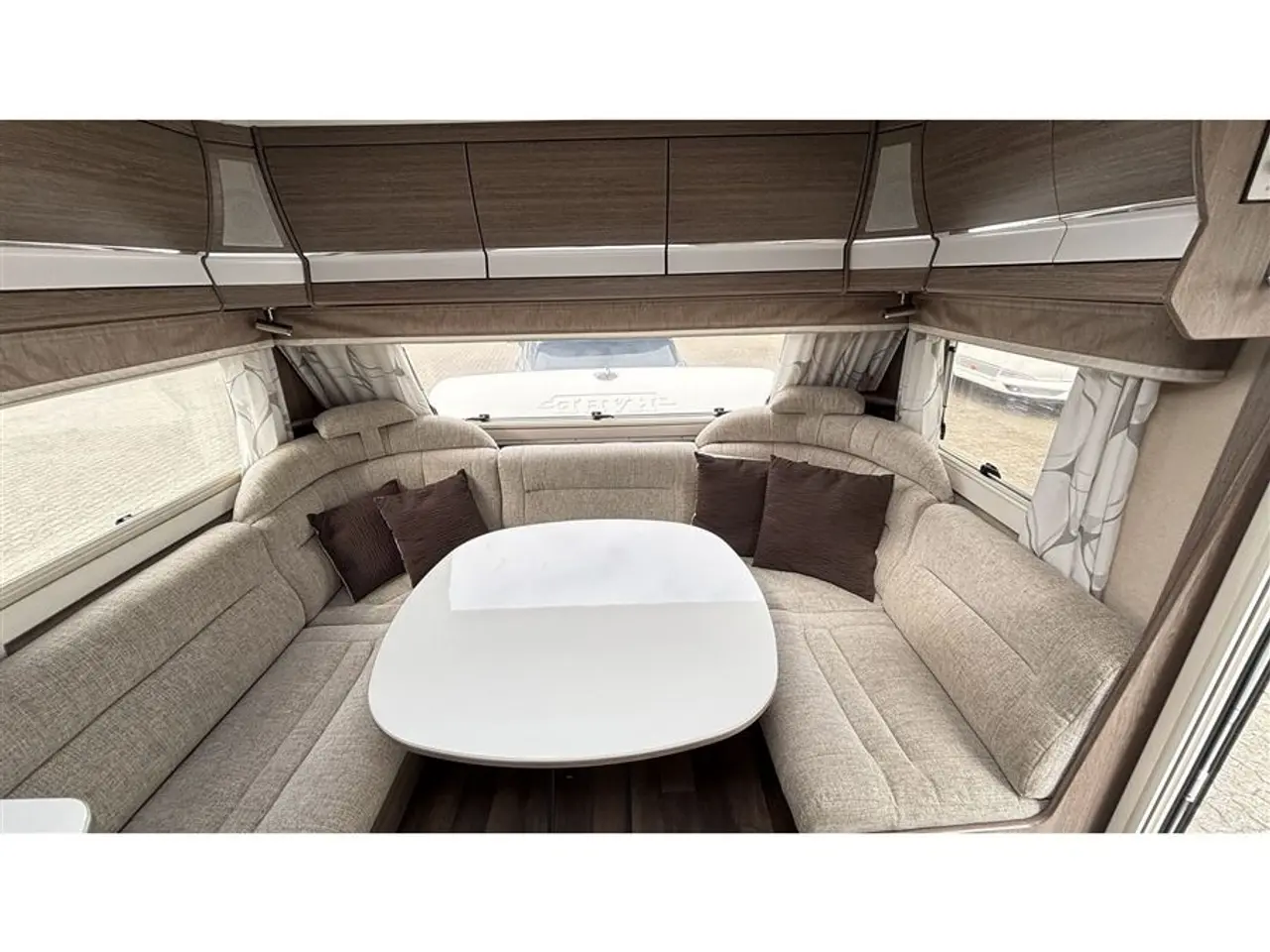 Billede 11 - 2016 - Kabe Royal 600 E TDL KS Pæn og velholdt campingvogn